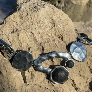 Collar Artesano Acero Inoxidable con Lava Aromaterapia
