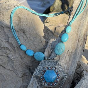 Medallón Plata Hindú con Turquesa y Granate