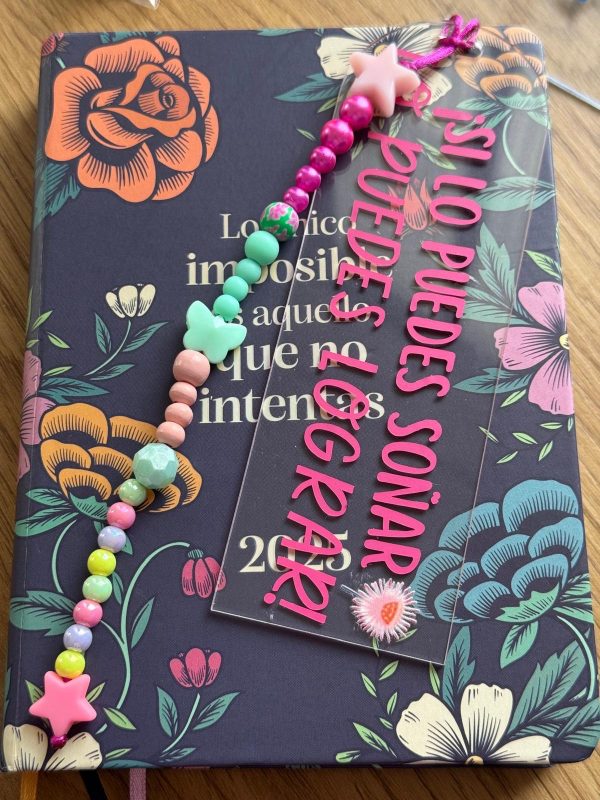 Marcapáginas Acrílico Personalizado Grande con Tira de Bolitas - Imagen 10
