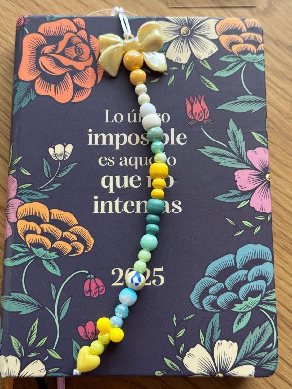 Marcapáginas Acrílico Personalizado Grande con Tira de Bolitas - Imagen 9